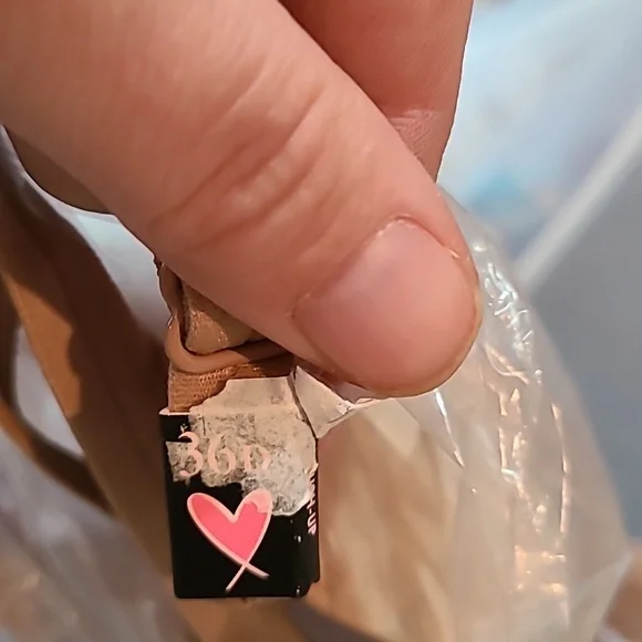 Victoria Secret Bra NWT - Picture 4 of 4